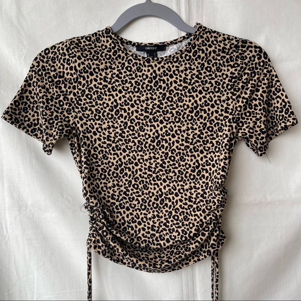 Leopard Print Ruched Crop Top - Picture 1 of 9